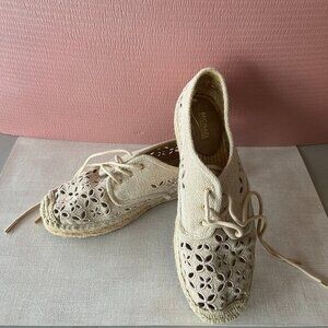 Michael Kors Women's Beige Crochet Espadrille Oxfords